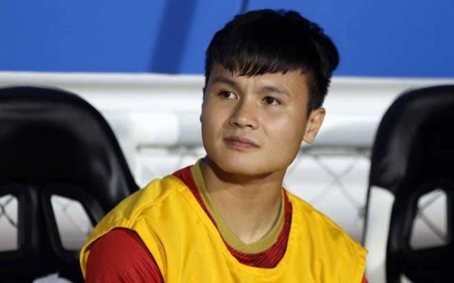 Netizen phát hiện Quang Hải tranh thủ mua xôi trước trận đấu Malaysia: 'Anh mua nhanh còn vào thi đấu' Ảnh 2