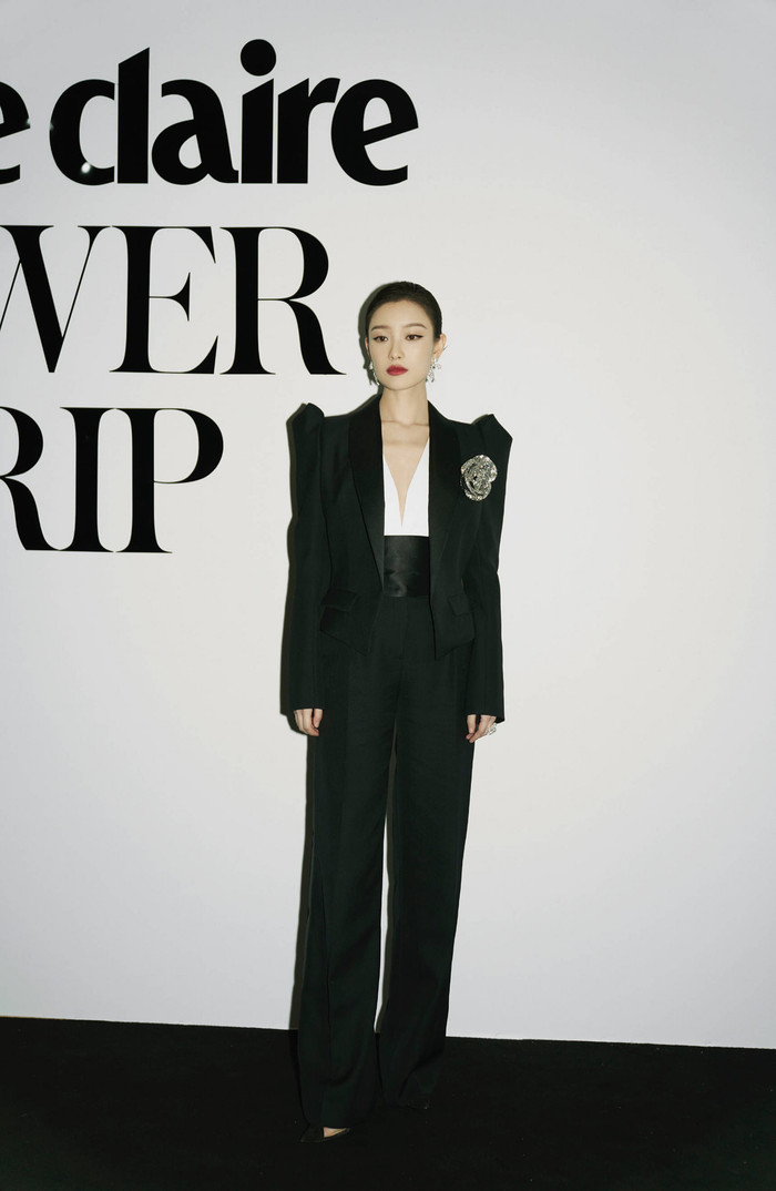 Nghê Ni từng gây sốt với phong cách menswear tại sự kiện tạp chí Marie Claire vào hồi tuần trước