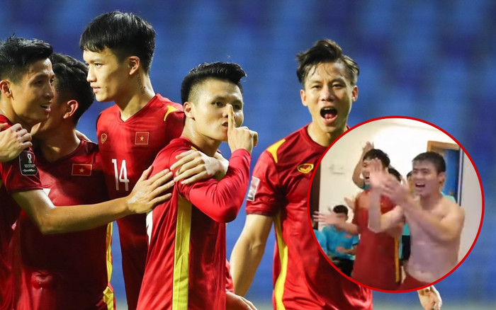 Clip: Đội tuyển Việt Nam hát 'Như có Bác Hồ trong ngày vui đại thắng' theo style cực 'mlem mlem' Ảnh 2