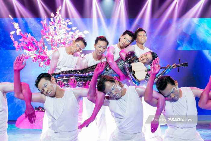 Sức hút của Thanh Duy với chất giọng đầy ma mị đã khiến các Master phải hú hét không ngừng