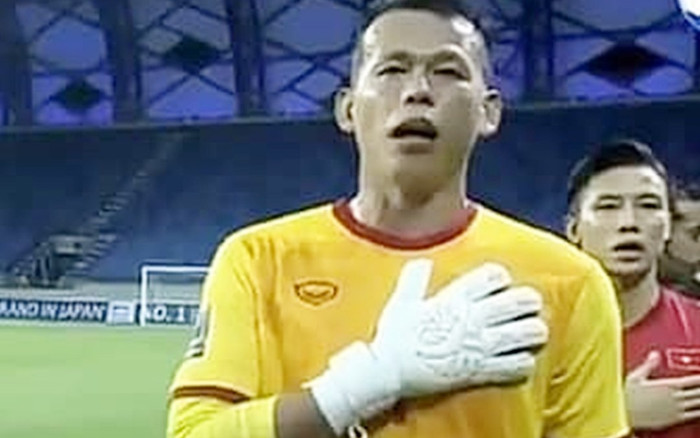 Thủ môn Bùi Tấn Trường cầu nguyện cho Eriksen vượt qua cơn đột quỵ Ảnh 2