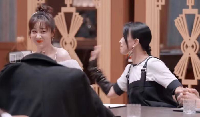 Na Anh tỏ thái độ, đánh Dương Tử như 'mẹ ghẻ con chồng', bảo sao fan hâm mộ lại bất mãn đến thế! Ảnh 7