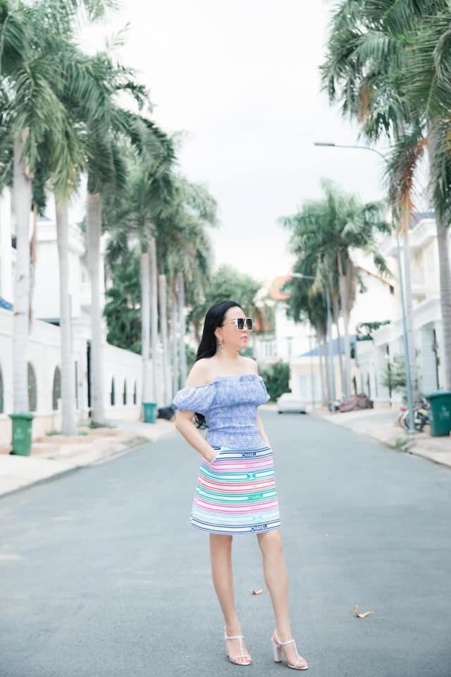 Dân mạng trầm trồ trước vóc dáng gầy guộc của Phượng Chanel ở tuổi 44 Ảnh 5