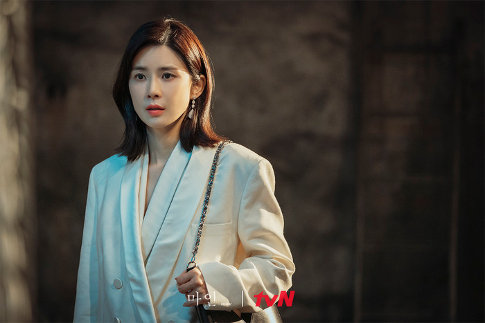 Phim 'Mine' của Lee Bo Young 'hạ gục' phim của Yuri (SNSD), vươn lên dẫn đầu rating đài cáp Ảnh 3