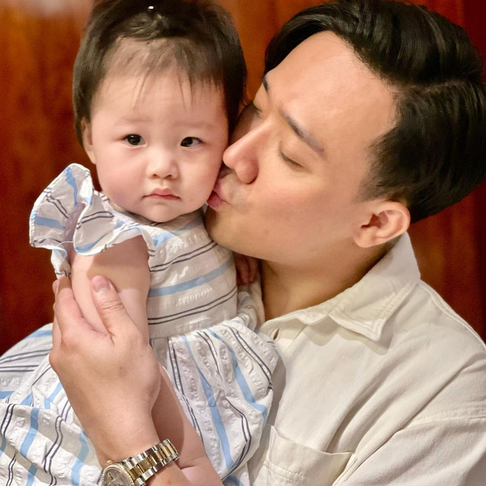 Qua đây, nhiều người kỳ vọng và dự đoán nhóc tỳ này sẽ nối gót người bác nổi tiếng trong tương lai.