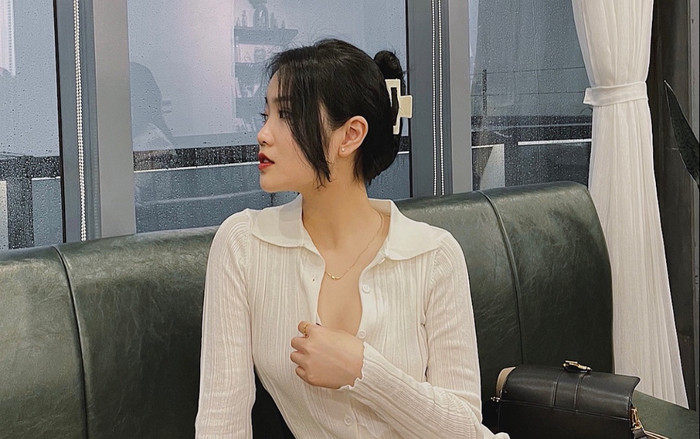 Hậu chia tay, 'tình cũ' Văn Hậu ngày càng nóng bỏng, 'thả thính' câu nào 'chất lừ' câu đó Ảnh 2