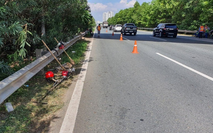 Hà Nội: Truy tìm tài xế ô tô tông tử vong công nhân trên đại lộ Thăng Long Ảnh 2