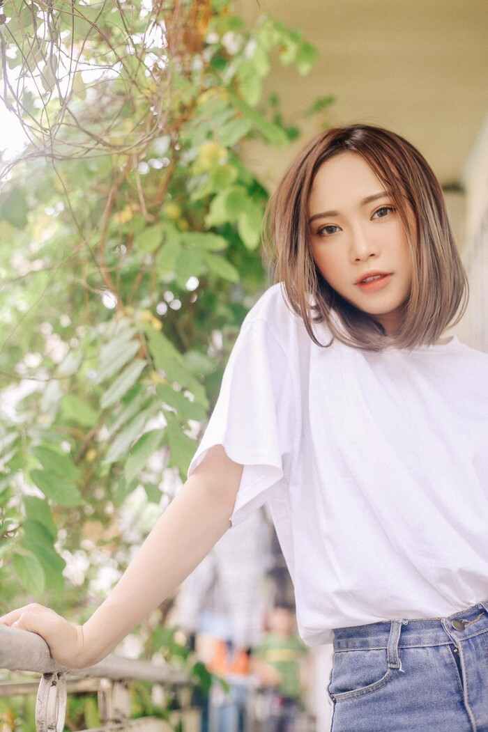 Bảo Uyên cũng nói thêm về tiền lương nhận từ các show, bản quyền nhạc chuông, nhạc chờ hay trang fanpage, kênh Youtube của mình cũng bị vị quản lý này 'hớt tay trên'.