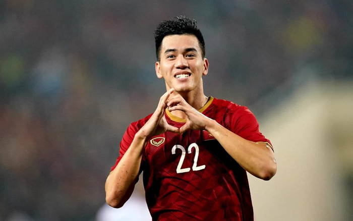 VIDEO: Xem lại Tiến Linh lập siêu phẩm 'lá vàng rơi' tung lưới UAE trên sân Mỹ Đình Ảnh 2