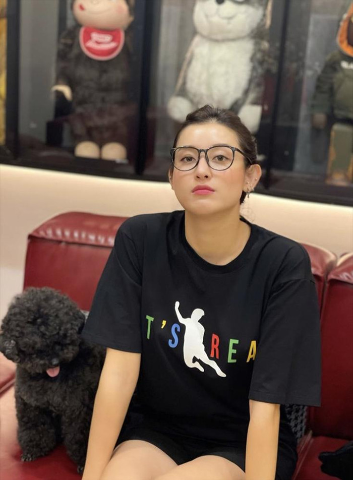 Trước trận đấu giữa đội tuyển Việt Nam và UAE diễn ra vào tối 15/6, Huyền My đã dự đoán kết quả sẽ là 1-0 nghiêng về đội tuyển Việt Nam.