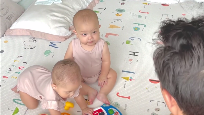 Tuy nhiên, rất nhanh sau đó Leon bắt đầu mất tập trung.