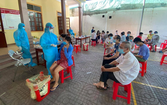 Một trường hợp dương tính với SARS-CoV-2 có hơn 6.000 trường hợp F1 Ảnh 2