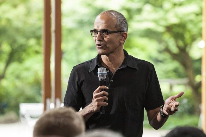 Satya Nadella trở thành CEO kiêm Chủ tịch hội đồng quản trị Microsoft Ảnh 1