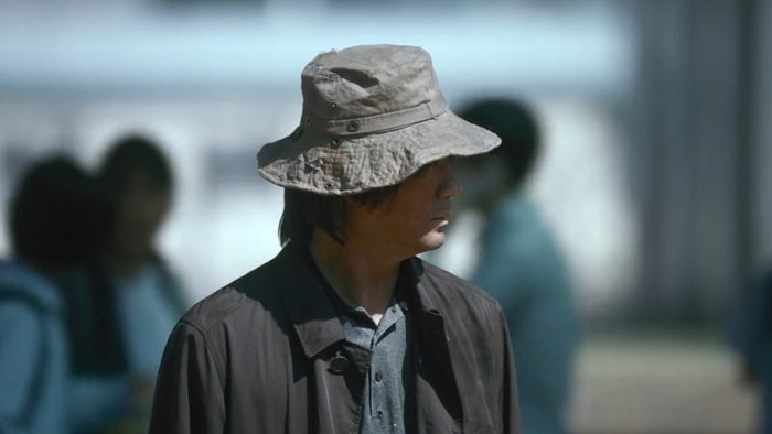 Và anh cũng là người chờ đợi 41 năm sau tìm lại thi thể của cô ấy trả cho Hee Tae