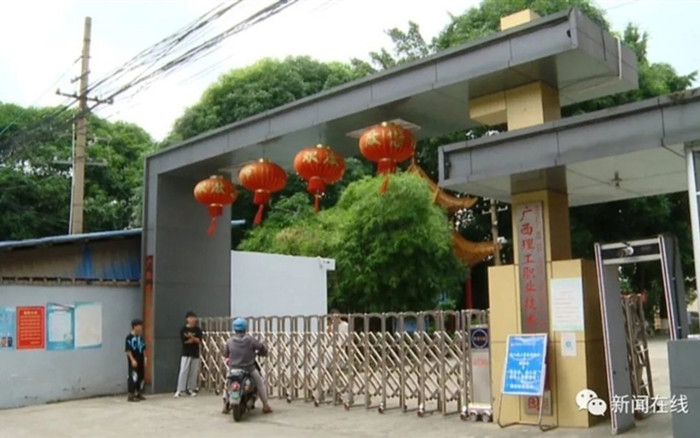 Sinh viên 'dở khóc dở cười' vì phải bán hết 20 thùng xoài mới được công nhận tốt nghiệp đại học Ảnh 2