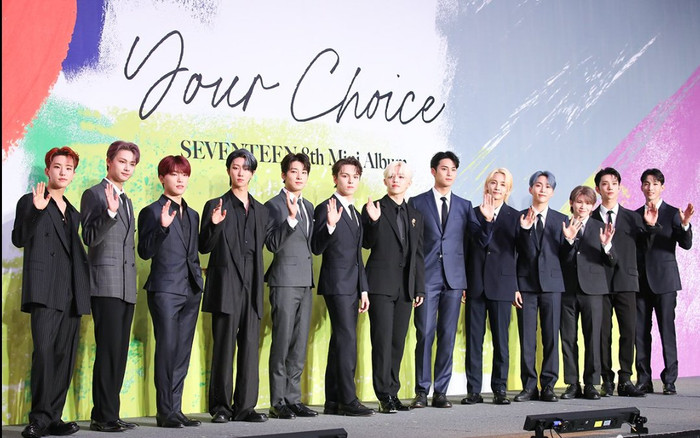 SEVENTEEN xuất hiện 'bảnh bao' tại họp báo: Visual đỉnh cao làm fan chỉ biết ôm tim 'muốn xỉu' Ảnh 2