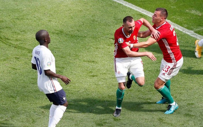 Pháp bị đội yếu nhất bảng chia điểm, chấm dứt chuỗi 6 trận giữ sạch lưới Ảnh 2