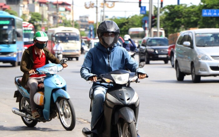 Hà Nội: Nắng nóng 'cháy da, cháy thịt' 41 độ C, đỉnh điểm hôm nay và ngày mai Ảnh 2