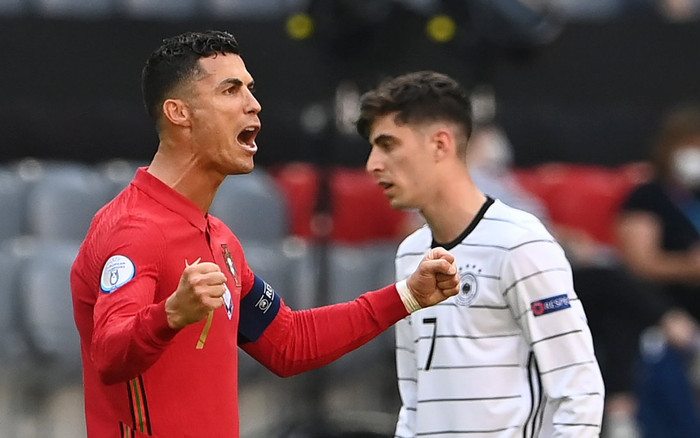 Ronaldo san bằng kỷ lục ghi bàn của huyền thoại bóng đá Đức Ảnh 2