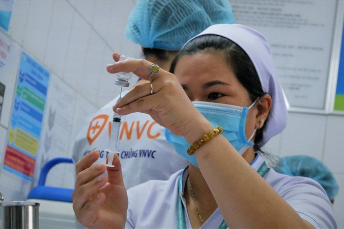 TP.HCM khởi động chiến dịch tiêm chủng 836.000 liều vaccine COVID-19 vào sáng19/6. Ảnh: Chân Phúc/Lao Động
