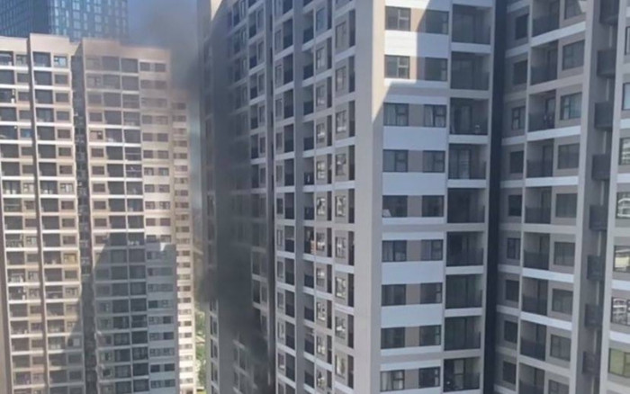 Hà Nội: Cháy cục nóng điều hòa giữa thời tiết nắng nóng gay gắt 30 độ C Ảnh 2