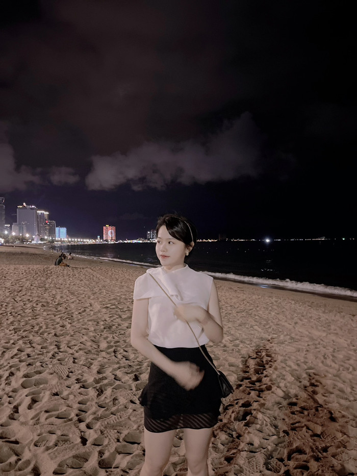 Huỳnh Anh chắc hẳn phải ghi tên vào danh sách 'dậy thì thành công', nhìn ảnh năm 13 tuổi mà ngỡ ngàng! Ảnh 3