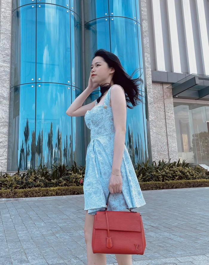 Huỳnh Anh chắc hẳn phải ghi tên vào danh sách 'dậy thì thành công', nhìn ảnh năm 13 tuổi mà ngỡ ngàng! Ảnh 6