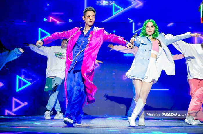 Dù vậy, trong mắt khán giả, visual điển trai của Quân AP xứng đáng 100 điểm.