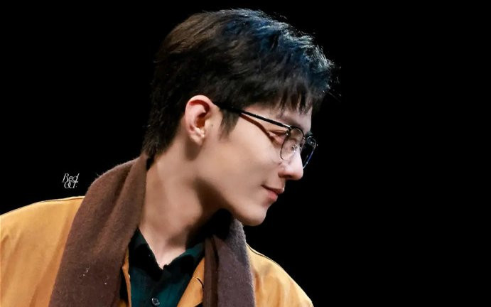 Tiêu Chiến khiến cả thành phố tái hiện lại khung cảnh náo nhiệt như thời kỳ đỉnh cao của Lưu Đức Hoa Ảnh 2