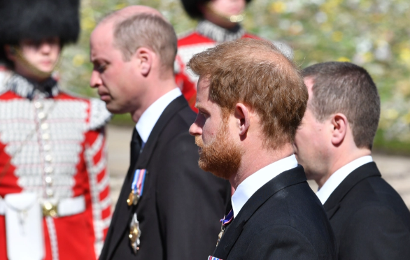 Lý do bất ngờ khiến William và Kate không gặp Harry sau đám tang của Philip Ảnh 3