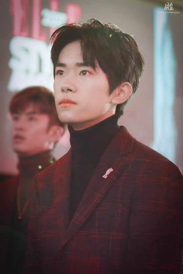 10 sao Cbiz chiếm được thiện cảm của 'người qua đường' nhất: Dương Mịch vượt mặt Hồ Ca, Vương Nhất Bác Ảnh 11