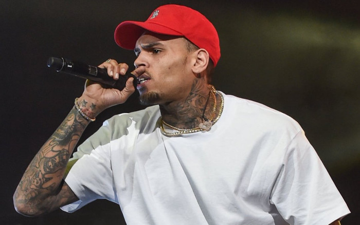 Chris Brown bị cáo buộc hành hung phụ nữ, người hâm mộ thở dài 'Ngựa quen đường cũ có khác' Ảnh 2
