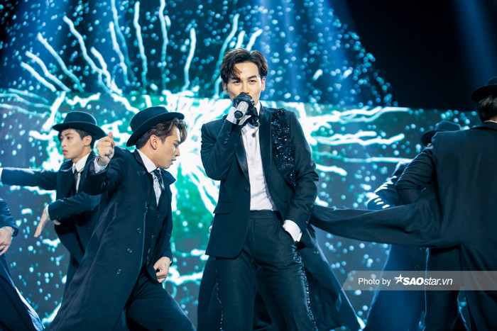 Dù được đánh giá cao, thế nhưng Ali Hoàng Dương dường như vẫn chưa thoát ra được 'vùng an toàn' của chính mình