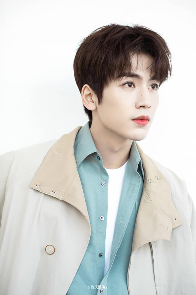 Lộ ảnh Trương Lăng Hách trong tạo hình Hoa Thành: Tuyệt cảnh quỷ vương khiến tam giới khiếp sợ đây sao? Ảnh 9