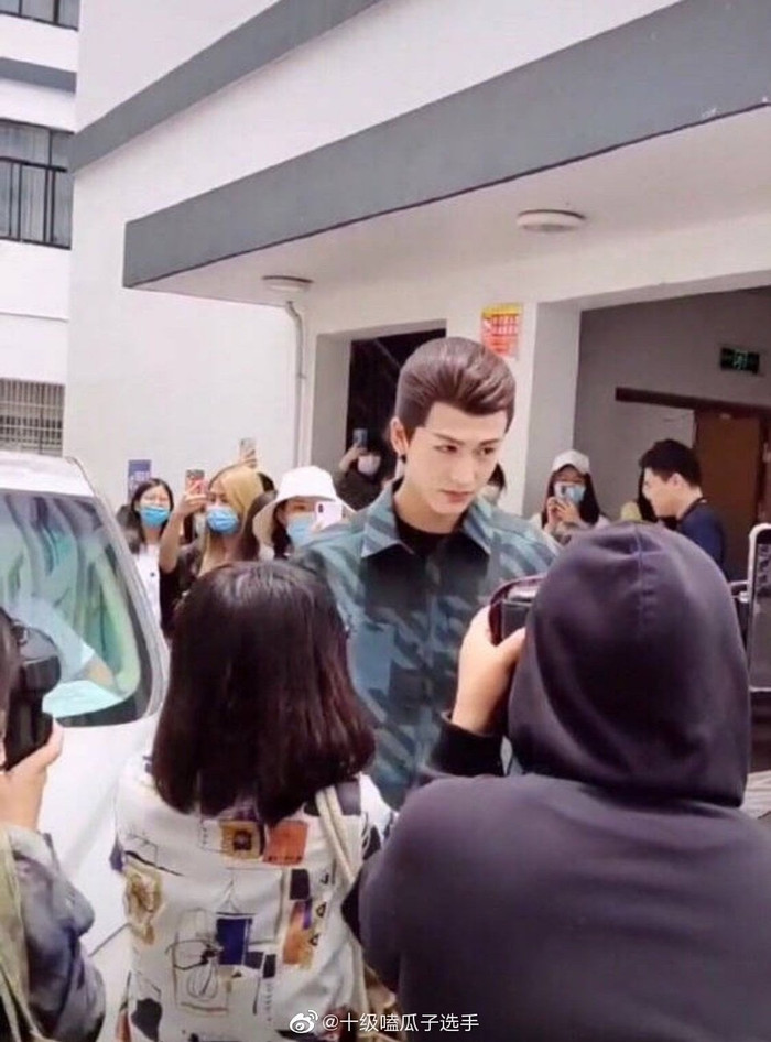 Hình ảnh Trương Lăng Hách được cho là trong tạo hình Hoa Thành.