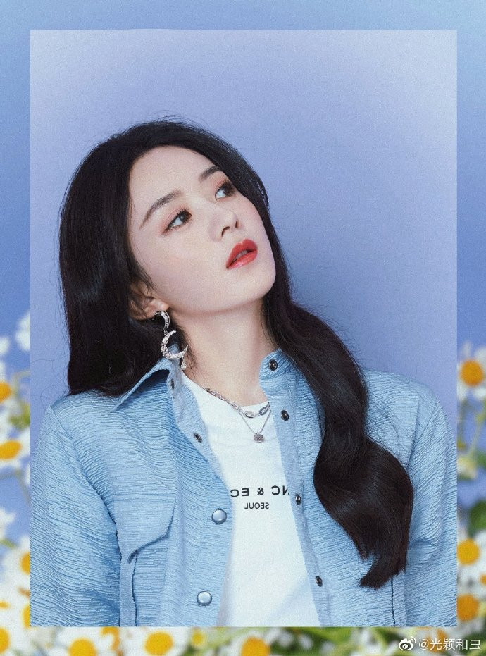 Triệu Lệ Dĩnh khiến fan hoang mang khi thừa nhận bản thân mình thừa thãi sau biến cố ly hôn Ảnh 7