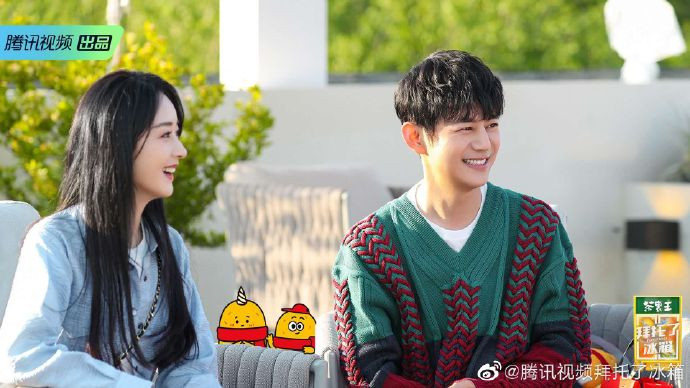 Triệu Lệ Dĩnh khiến fan hoang mang khi thừa nhận bản thân mình thừa thãi sau biến cố ly hôn Ảnh 5