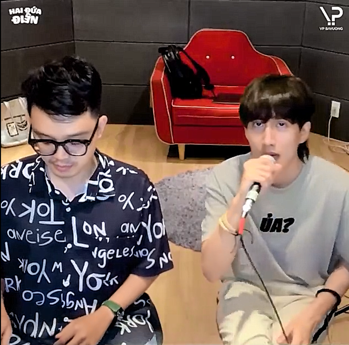 VP Bá Vương tung clip Hai đứa điên phiên bản 'quên bài' đáng yêu.