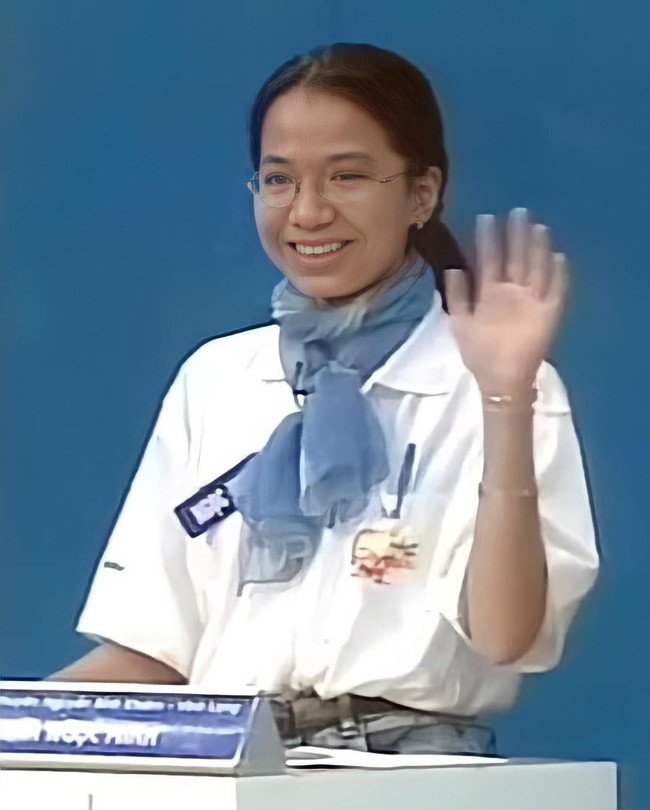 Ngọc Minh - nữ Quán quân 'Đường lên đỉnh Olympia' mùa đầu tiên