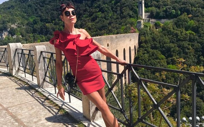 Bà cụ 74 tuổi gây kinh ngạc vì gu thời trang và vóc dáng như người mẫu Ảnh 2