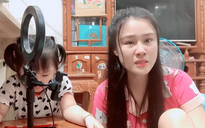 Bị đòi đốt nhà, đón đường, vợ hai ca sĩ Vân Quang Long cầu xin dân mạng buông tha để nuôi con Ảnh 2