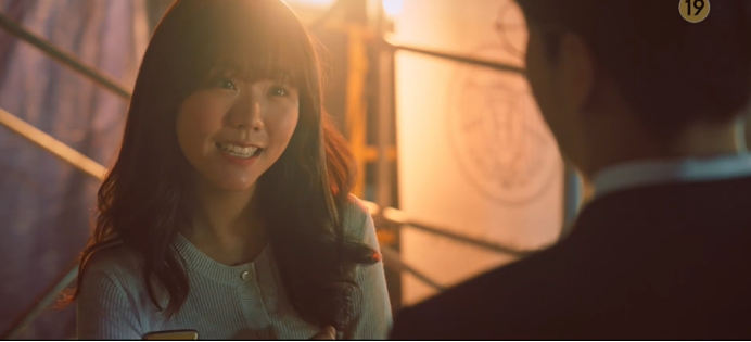 'Penthouse 3' tập 4: Seok Kyung là chị em sinh đôi với Min Seol A, Oh Yoon Hee chết thảm dưới vực sâu Ảnh 15