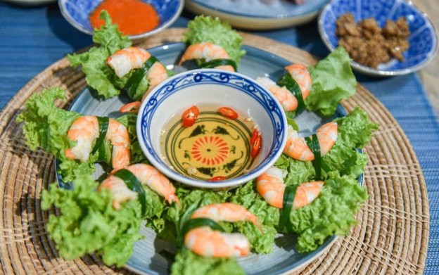 Lạ miệng món diếp cuốn 'hạ hỏa' ăn kèm bỗng rượu nức tiếng Hà thành Ảnh 2