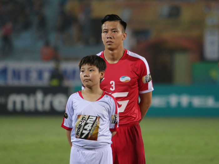 Quế Ngọc Hải sẽ không ra sân trận Viettel vs Ulsan Hyundai.