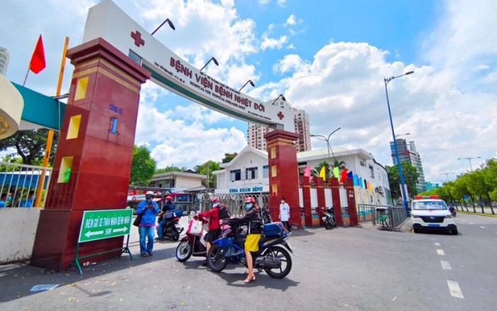 Bệnh viện Bệnh nhiệt đới TP.HCM chính thức gỡ phong tỏa, tiếp nhận bệnh nhân Covid- 19 trở lại Ảnh 2