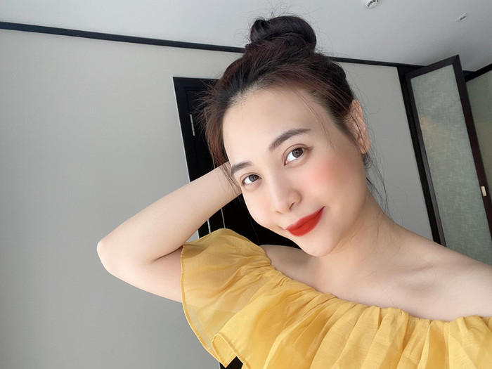 Cựu người mẫu xứ Lạng được nhận xét ngày càng xinh đẹp, mặn mà hơn so với thuở còn son.