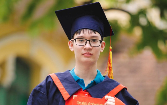 Nam sinh vào thẳng 2 trường chuyên 'hot' là thủ khoa chuyên Toán của Hà Nội Ảnh 2