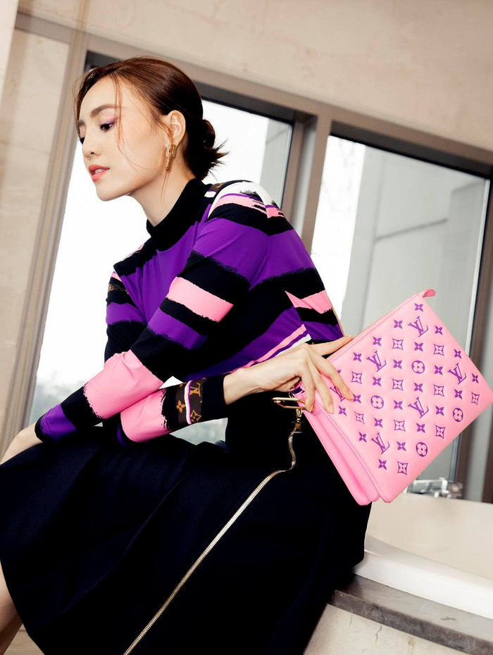 Ngọc nữ màn ảnh Việt mang đến bộ ảnh thời trang với gam màu tím và hồng làm chủ đạo
