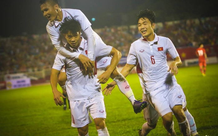 Từ tinh thần quả cảm ở EURO 2020, nhớ hào khí của U23 Việt Nam tại Thường Châu! Ảnh 2