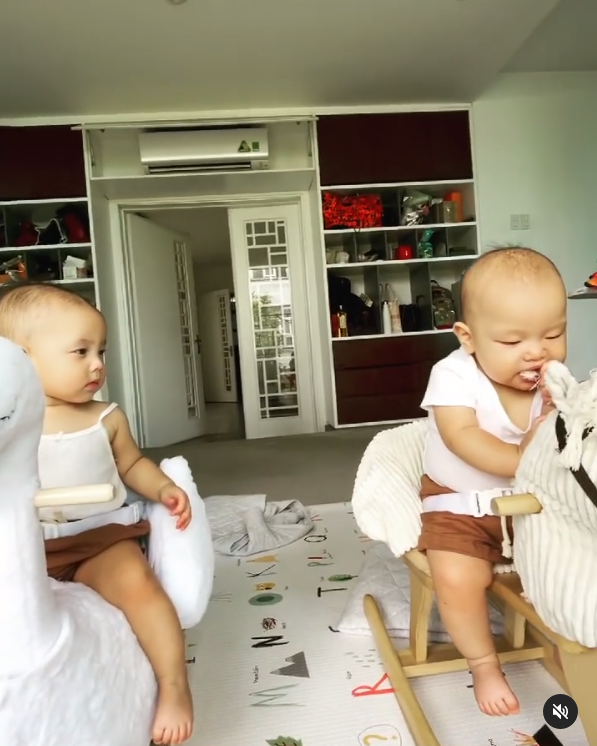 Hà Hồ tiết lộ thói quen cái gì cũng 'măm măm' của con trai Leon.